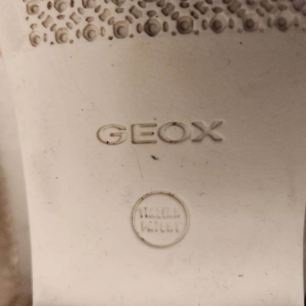 Geox Respira Taupe Suede Slip-On Loafers Size 38‎ Breathable Comfort Shoes - Picture 9 of 10